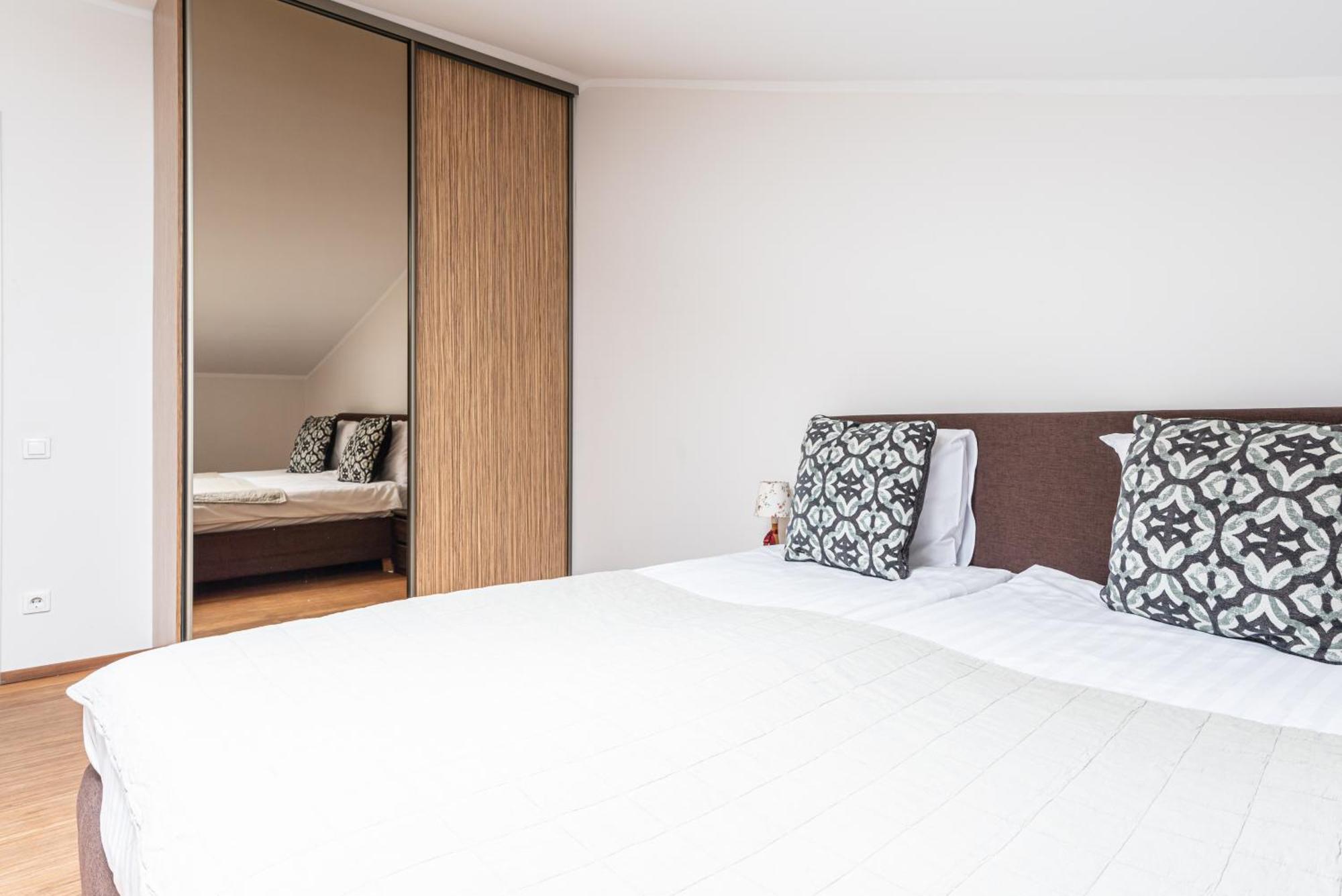 Yoga Residence Apartments Tallinn Kültér fotó
